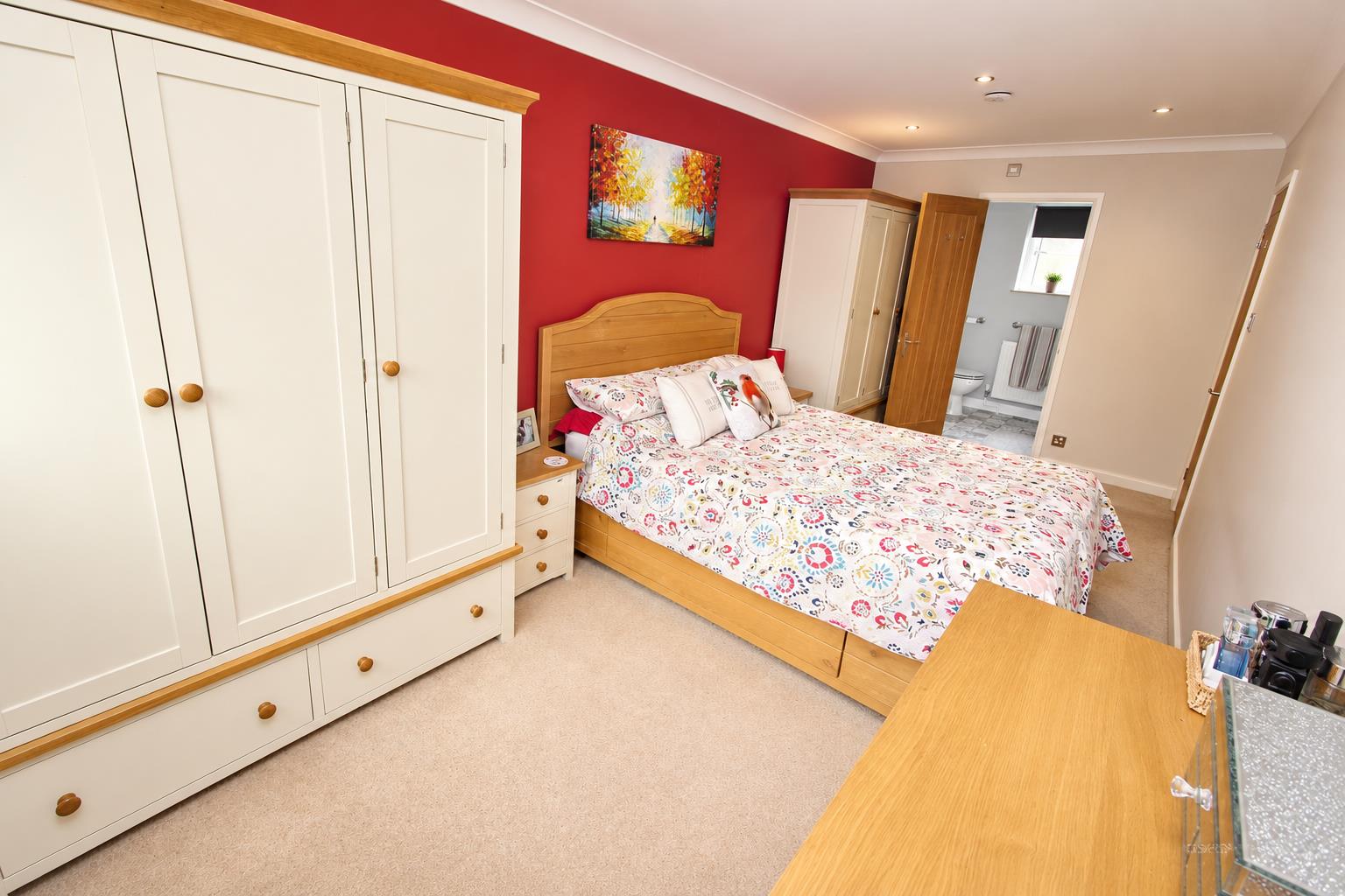 Kernham Drive, Tilehurst, Reading